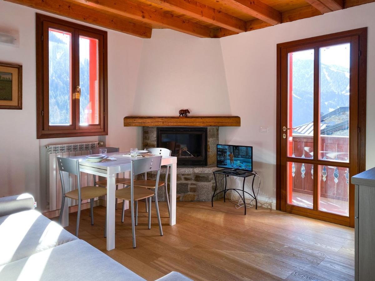 Apartmán Mansarda Corno D'Aola Ponte Di Legno Exteriér fotografie